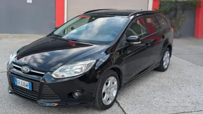 Usata Ford Focus 115 CV (84 kW) 2013 Nero Station wagon
