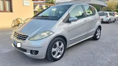 Usata 2006 Mercedes A200 Elegance Tre volumi | 3300 € (Buon prezzo)