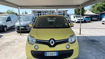 Usata Renault Twingo SE 69 CV (50 kW) 2015 Giallo Utilitaria