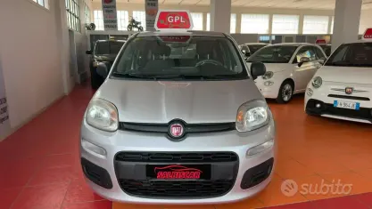 Usata Fiat Panda Lounge 69 CV (50 kW) 2019 Grigio Utilitaria