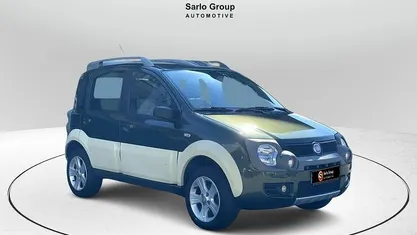 Verde Usata 2009 Fiat Panda 4x4 Cross Due volumi | 7900 € (Cara)