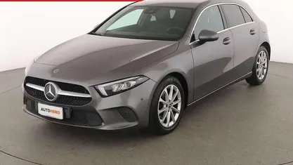 Usata Mercedes A180 116 CV (85 kW) 2018 Grigio Berlina