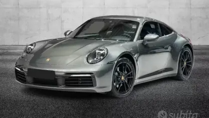 Usata Porsche 911 Carrera 385 CV (283 kW) 2021 Verde Coupé