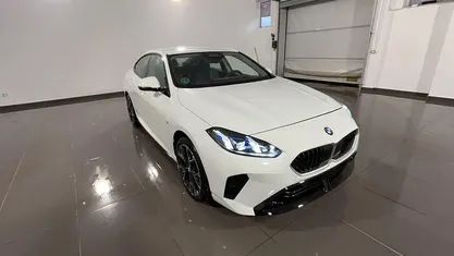 Usata BMW 218 M Sport 150 CV (110 kW) 2025 Skyscraper gray met. Coupé