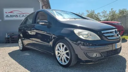 Usata Mercedes B150 95 CV (69 kW) 2006 Nero Monovolume