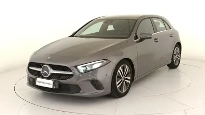 Begagnad Mercedes A180 Business 116 HK (85 kW) 2019 Grå Sedan