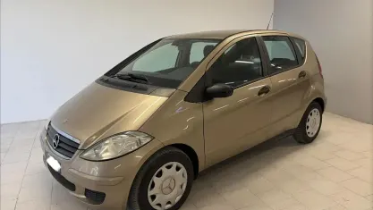 Usata Mercedes A180 Elegance 109 CV (80 kW) 2008 Giallo Berlina