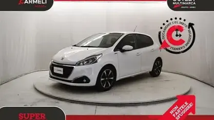 Usata Peugeot 208 Signature Sky 83 CV (61 kW) 2018 Bianco Utilitaria