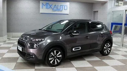 Usata Citroën C3 PureTech 110 CV (80 kW) 2024 Grigio Berlina