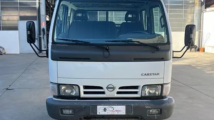 Usata Nissan Cabstar SL 125 CV (91 kW) 2005 Bianco Pick-up