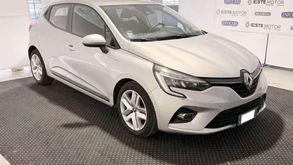 Argento metallizzato Usata 2022 Renault Clio V Business Tre volumi | 8900 € (Ottimo prezzo)