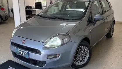 Grigio Usata 2012 Fiat Punto Evo Dynamic Due volumi | 3490 € (Buon prezzo)