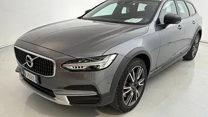 Grigio Usata 2017 Volvo V90 CC Pro Station wagon | 21.900 € (Ottimo prezzo)