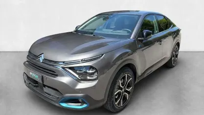 Usata Citroën e-C4 Shine 100 kW (136 CV) 2023 Grigio SUV