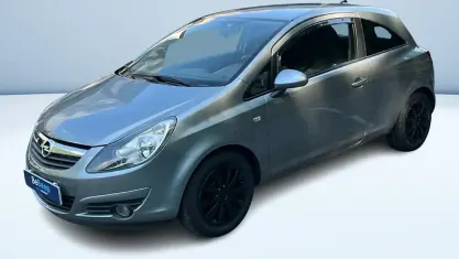 Begagnad Opel Corsa Club 85 HK (62 kW) 2011 Grå Halvkombi