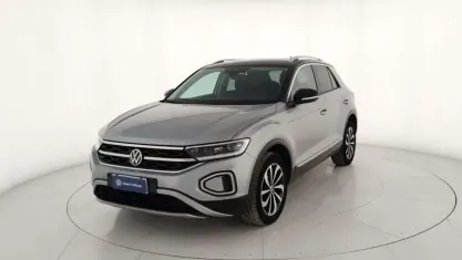 Usata VW T-Roc Style 110 CV (80 kW) 2024 Grigio SUV