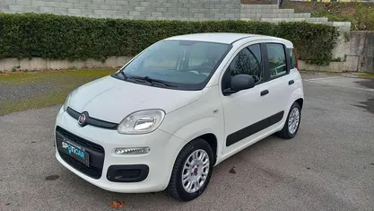Bianco Usata 2015 Fiat Panda Lounge Tre volumi | 5900 € (Ottimo prezzo)