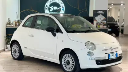 Usata Fiat 500 Lounge 69 CV (50 kW) 2010 Bianco Utilitaria