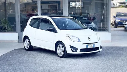 Begagnad Renault Twingo 75 HK (55 kW) 2011 Vit Halvkombi