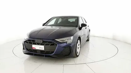 Usata Audi A3 S-Line 150 CV (110 kW) 2025 Blu navarra metallizzato Berlina