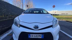 Usata 2014 Toyota Yaris Hybrid Active Tre volumi | 5999 € (Buon prezzo)