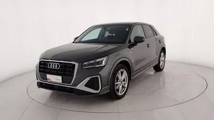 Usata Audi Q2 S-Line 150 CV (110 kW) 2025 Grigio metallizzato SUV