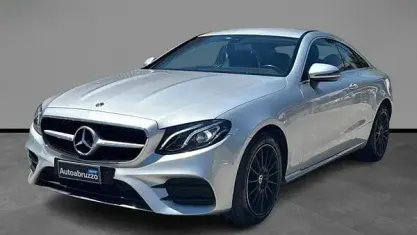Usata Mercedes E220 AMG line 194 CV (142 kW) 2018 Grigio Coupé