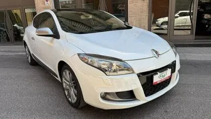 Usata Renault Mégane GT Line GT-Line 110 CV (80 kW) 2011 Bianco Coupé