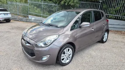 Usata Hyundai ix20 Comfort 90 CV (66 kW) 2013 Marrone Utilitaria