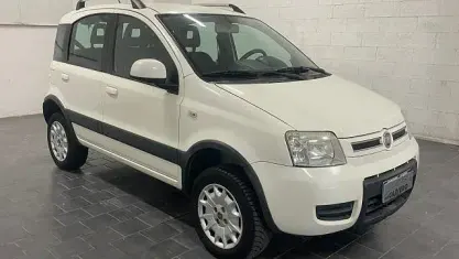 Usata Fiat Panda 4x4 75 CV (55 kW) 2012 Bianco Utilitaria