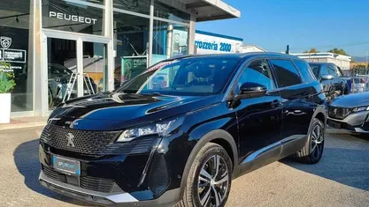 Usata Peugeot 5008 GT 131 CV (96 kW) 2023 Nero SUV