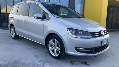 Begagnad VW Sharan Executive 150 HK (110 kW) 2017 Silver Minibuss