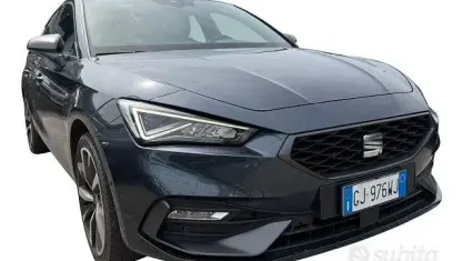 Usata Seat Leon Style 131 CV (96 kW) 2022 Grigio scuro Berlina