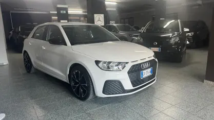 Gebraucht Audi A1 Admired 95 PS (69 kW) 2021 Weiß SUV