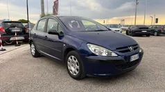 Usata 2002 Peugeot 307 Tre volumi | 1500 € (Buon prezzo)