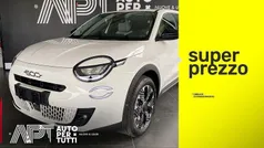 Bianco Usata 2024 Fiat 600 La Prima SUV | 22.500 € (Buon prezzo)