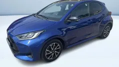 Blu metallizzato Usata 2021 Toyota Yaris Hybrid Lounge Tre volumi | 16.700 € (Buon prezzo)