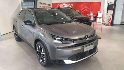 Grigio Nuova 2025 Citroën C4 X SUV | 24.450 € (Buon prezzo)