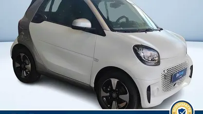 Usata 2022 Smart ForTwo Electric Drive Passion Cabrio | 14.100 € (Buon prezzo)