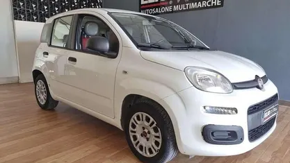 Usata Fiat Panda Lounge 69 CV (50 kW) 2013 Other Utilitaria