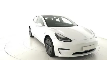 Bianco Usata 2020 Tesla Model 3 Long Range AWD Tre volumi | 27.900 € (Buon prezzo)