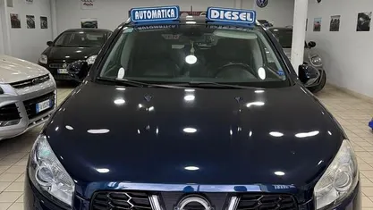 Usata 2010 Nissan Qashqai Tekna SUV | 4500 € (Buon prezzo)