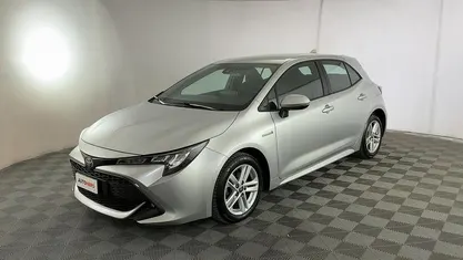 Usata Toyota Corolla Business Edition 98 CV (72 kW) 2022 Argento