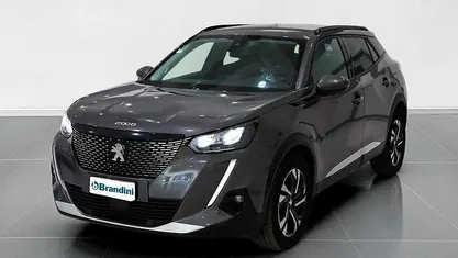 Grigio Usata 2021 Peugeot 2008 Allure SUV | 14.751 € (Ottimo prezzo)