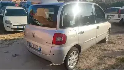 Usata Fiat Multipla 103 CV (75 kW) 2010 Grigio Monovolume