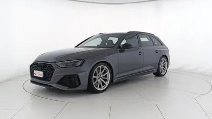 Usata Audi RS4 Comfort 450 CV (330 kW) 2022 Grigio daytona perlato Station wagon