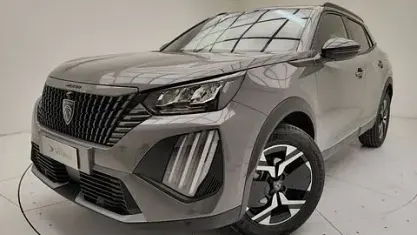 Nuova Peugeot 2008 Allure 101 CV (74 kW) 2026 Grigio SUV