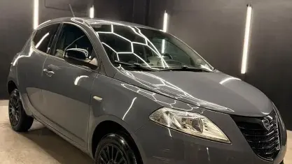 Usata Lancia Ypsilon 85 CV (62 kW) 2014 Utilitaria