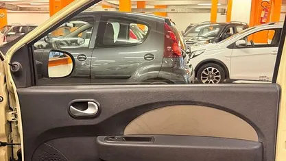 Usata 2011 Renault Twingo Utilitaria | 5200 € (Buon prezzo)