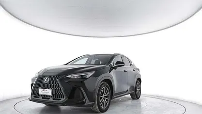 Usata Lexus NX350h Luxury Line 190 CV (139 kW) 2022 Nero SUV